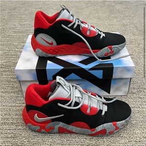 New PG 6 black/wolf grey- university red